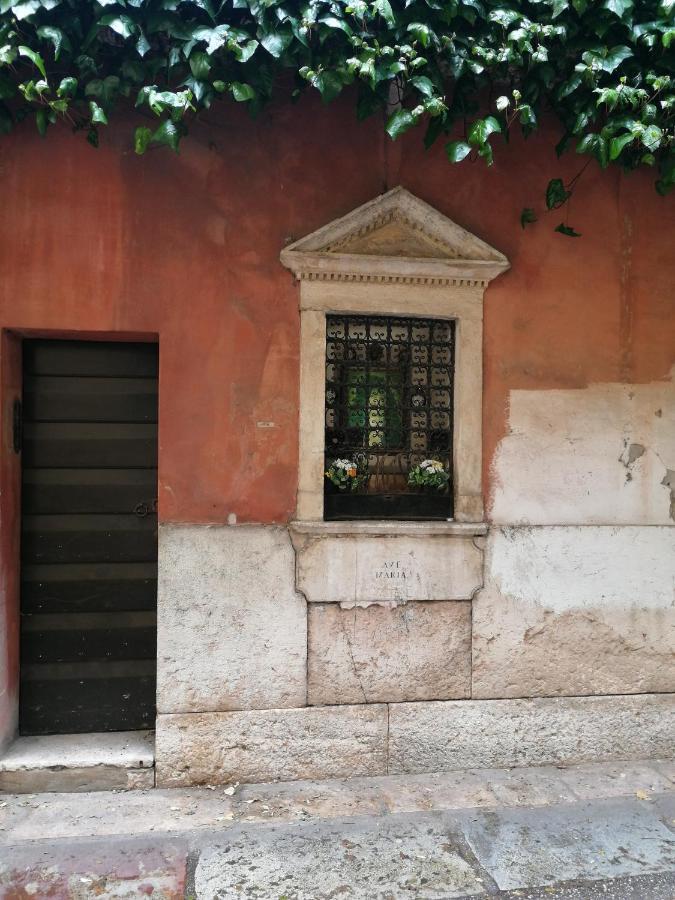 Verona Goddess House Exterior foto